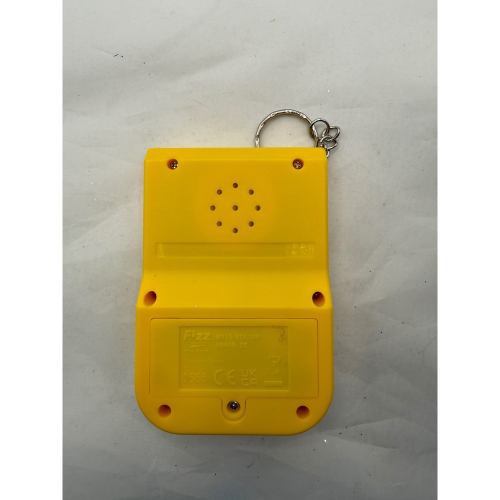 Yellow Pac Man Mini Handheld Game Keychain - Picture 2 of 2
